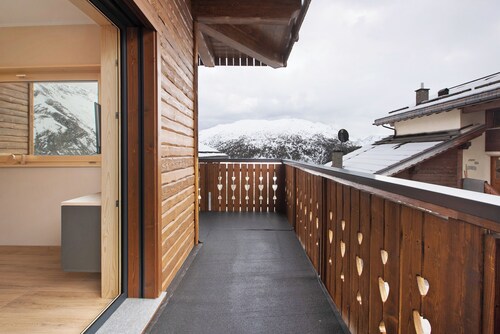 Appartement "Kevin" avec vue sur les montagnes, terrasse privée et Wi-Fi