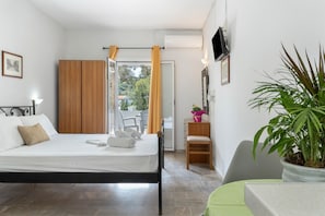 1 chambre, Wi-Fi gratuit, draps fournis