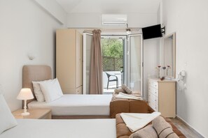 1 bedroom, free WiFi, bed sheets