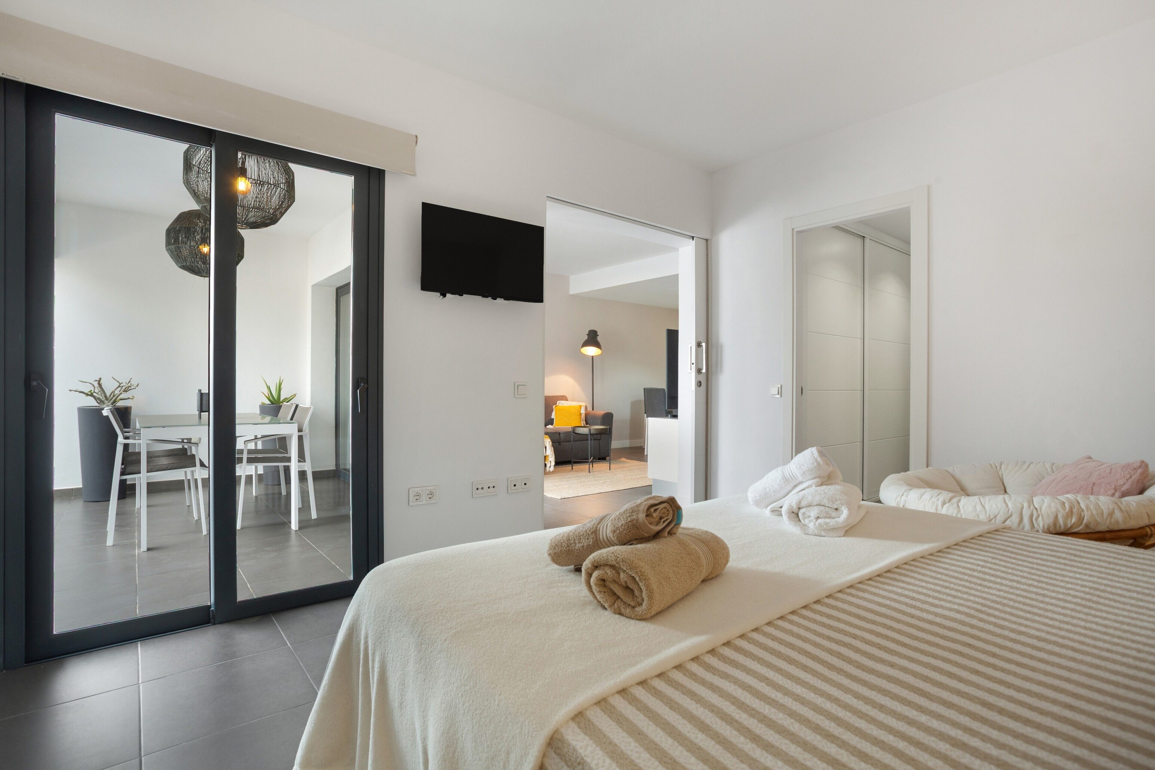 1 camera, Wi-Fi gratuito, lenzuola