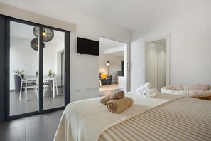 1 bedroom, free WiFi, bed sheets - Infinity Casilla Holiday Apartment with Mountain View, Pool, and Wi-Fi (La Oliva)