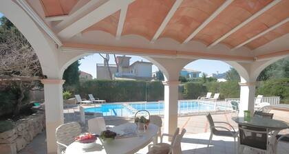 Chalet 'Can Canto Mediterranea X 6 Pax' avec piscine privée, Wi-Fi et climatisation