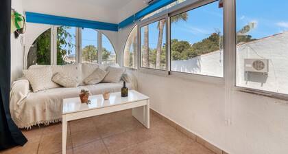 Appartement "La Finca" avec vue sur la mer, Wi-Fi et climatisation