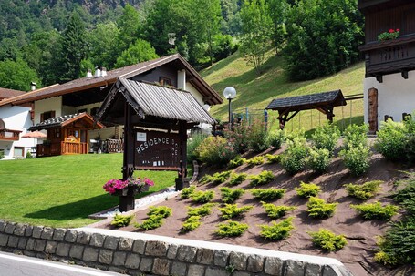 Exterior. Apartment 'Bilocale 2' with Shared Garden and Wi-Fi
