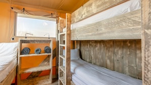 2 bedrooms, WiFi (free) - Sea View 2 Bed Hot Tub Safari Tent - Foxglove (Lynton)