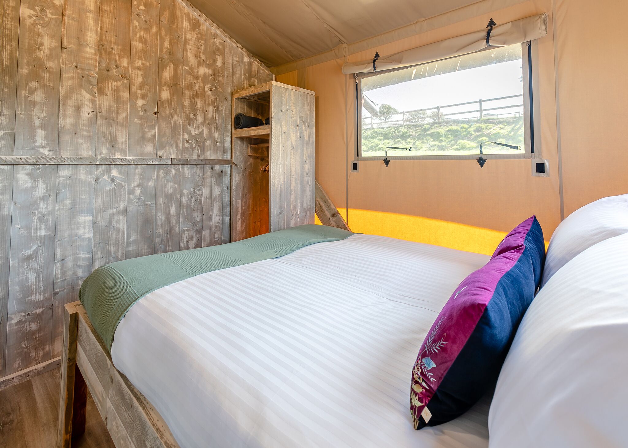 2 bedrooms, WiFi (free)