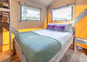 2 bedrooms