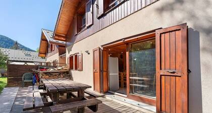 Chalet 'Deux Grands Chalets Communicants' with Mountain View, Shared Pool and Wi-Fi