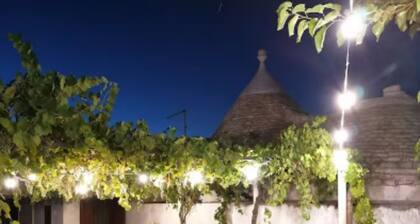 Trullo 'Negli Ulivi' mit privater Terrasse, Wi-Fi und Klimaanlage