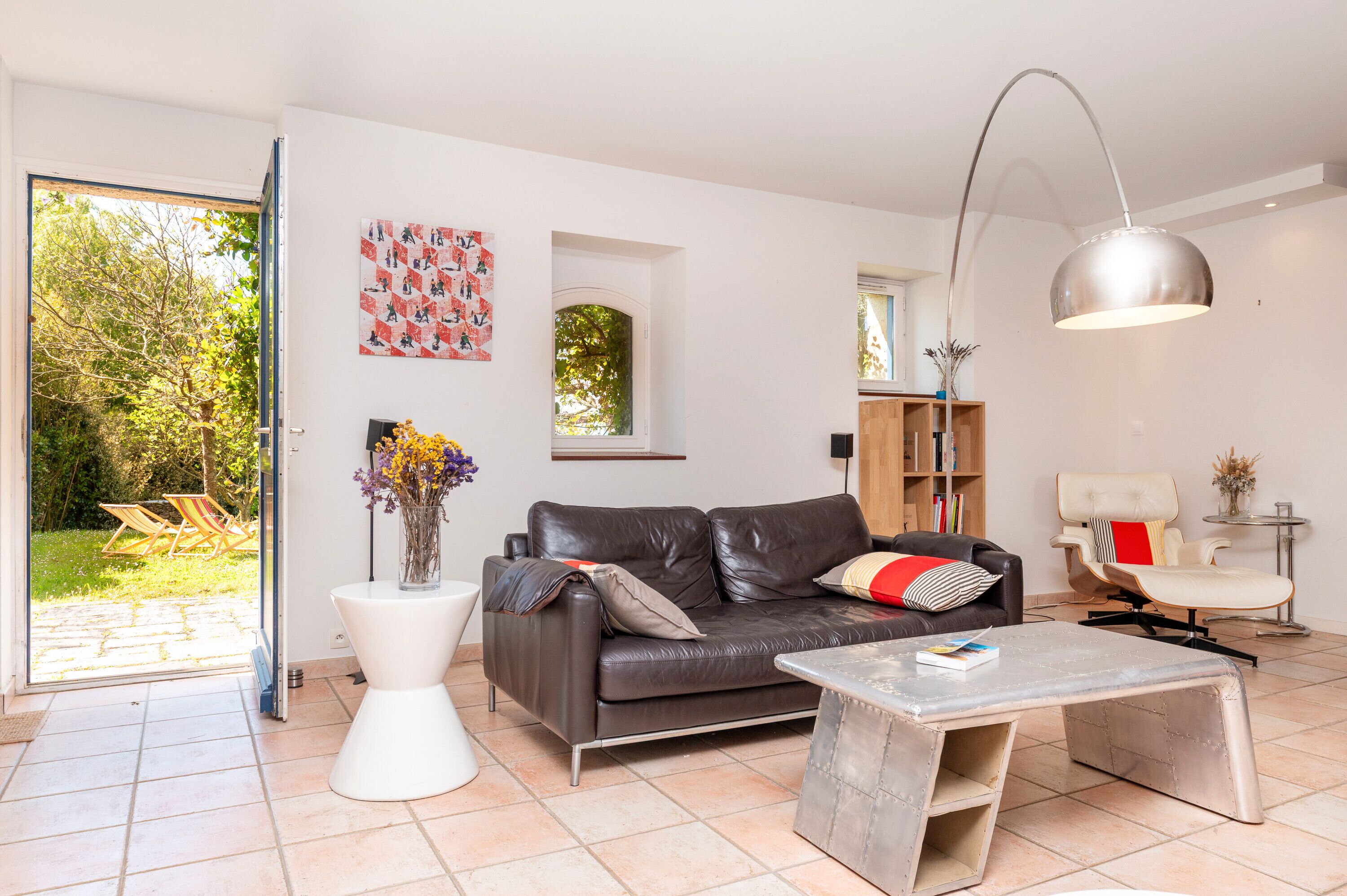 TV, fireplace, DVD player