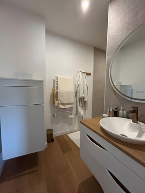 Dusche, Haartrockner