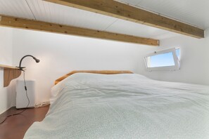 1 bedroom, free WiFi, bed sheets - Cottage with Cave, garden, trekking trails and city nearby (Las Palmas)