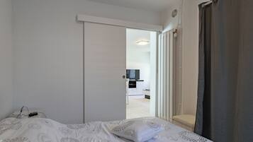 2 chambres, fer et planche Ă repasser, Wi-Fi gratuit, draps fournis