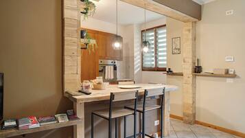 Réfrigérateur, four, plaque de cuisson, lave-vaisselle