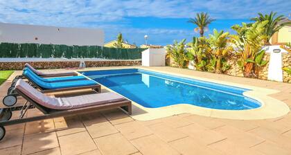 Villa 'Arianna' with Private Pool, Wi-Fi and Air Conditioning