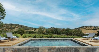 Country House 'Arinto' with Mountain View, Wi-Fi and Air Conditioning