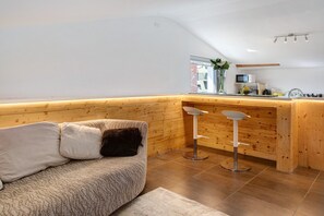 Télévision, cheminée