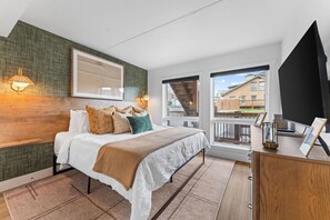 2 habitaciones, escritorio, tabla de planchar con plancha y wifi gratis 