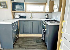 Fridge, oven, stovetop, toaster