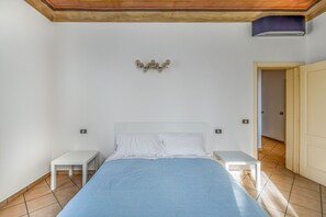 2 chambres, fer et planche à repasser, Wi-Fi, literie fournie