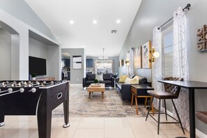 Spielezimmer