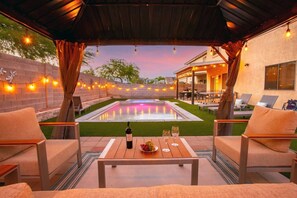 Outdoor dining - Spacious 5 BD Home w/Theater, Billiard, and More! (North Las Vegas)