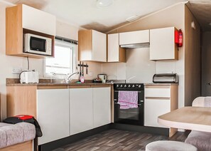 Fridge, oven, stovetop, toaster