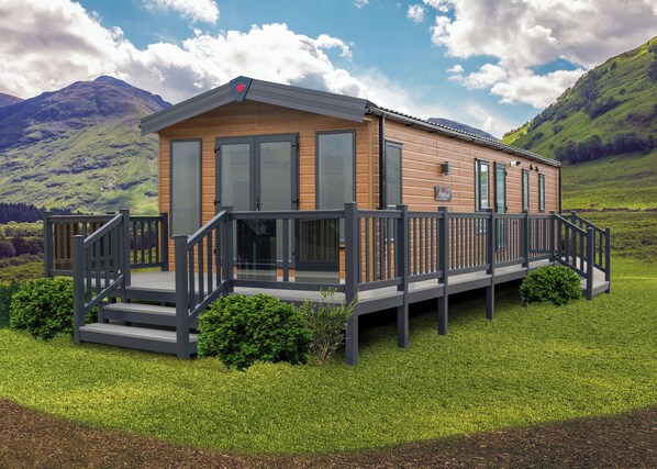 Unclassified image, 1 of 8, button