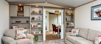 2 bedroom accommodation in Nr Kintore