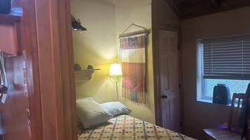 2 sovrum, strykjärn/strykbräda, wi-fi och sängkläder