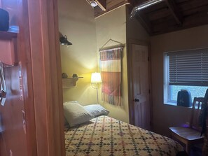 2 室のベッドルーム、アイロン / アイロン台、WiFi、ベッドシーツ