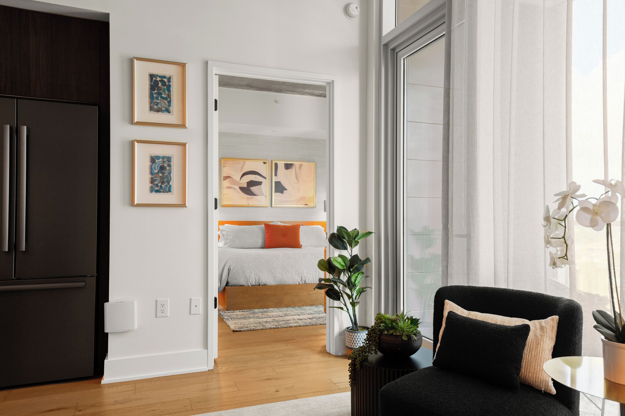 2 chambres, fer et planche à repasser, Wi-Fi, draps fournis