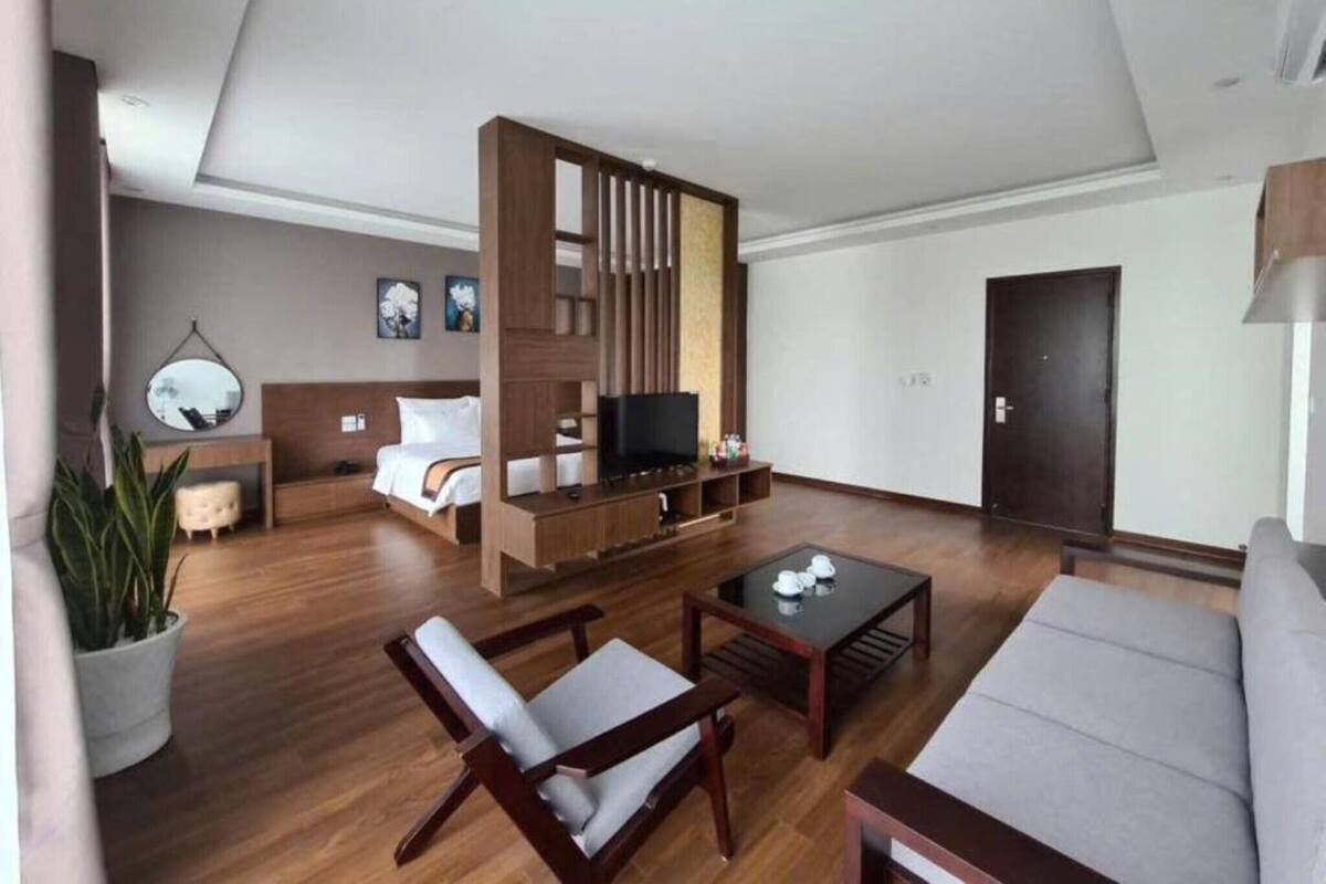 ห้องเอ็กเซกคิวทีฟ, เตียงควีนไซส์ 1 เตียง, วิวเมือง | โต๊ะทำงาน, ห้องเก็บเสียง, Wi-Fi ฟรี, ผ้าปูที่นอน
