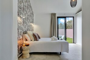 3 chambres, fer et planche à repasser, lit parapluie, Wi-Fi gratuit