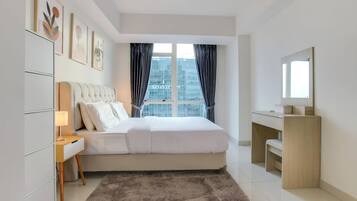 Appartement Deluxe, 2 chambres, balcon, vue ville | Minibar, rideaux occultants, chambres insonorisées, Wi-Fi gratuit