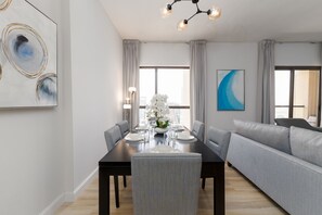 Dining - Trendy JBR 2BR w/ Pool and Gym, Marina Views (Dubai)