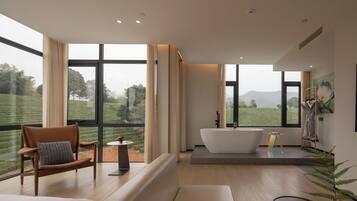 全景雙人房, 山景 | 羽絨被、迷你吧、書桌、免費無線上網