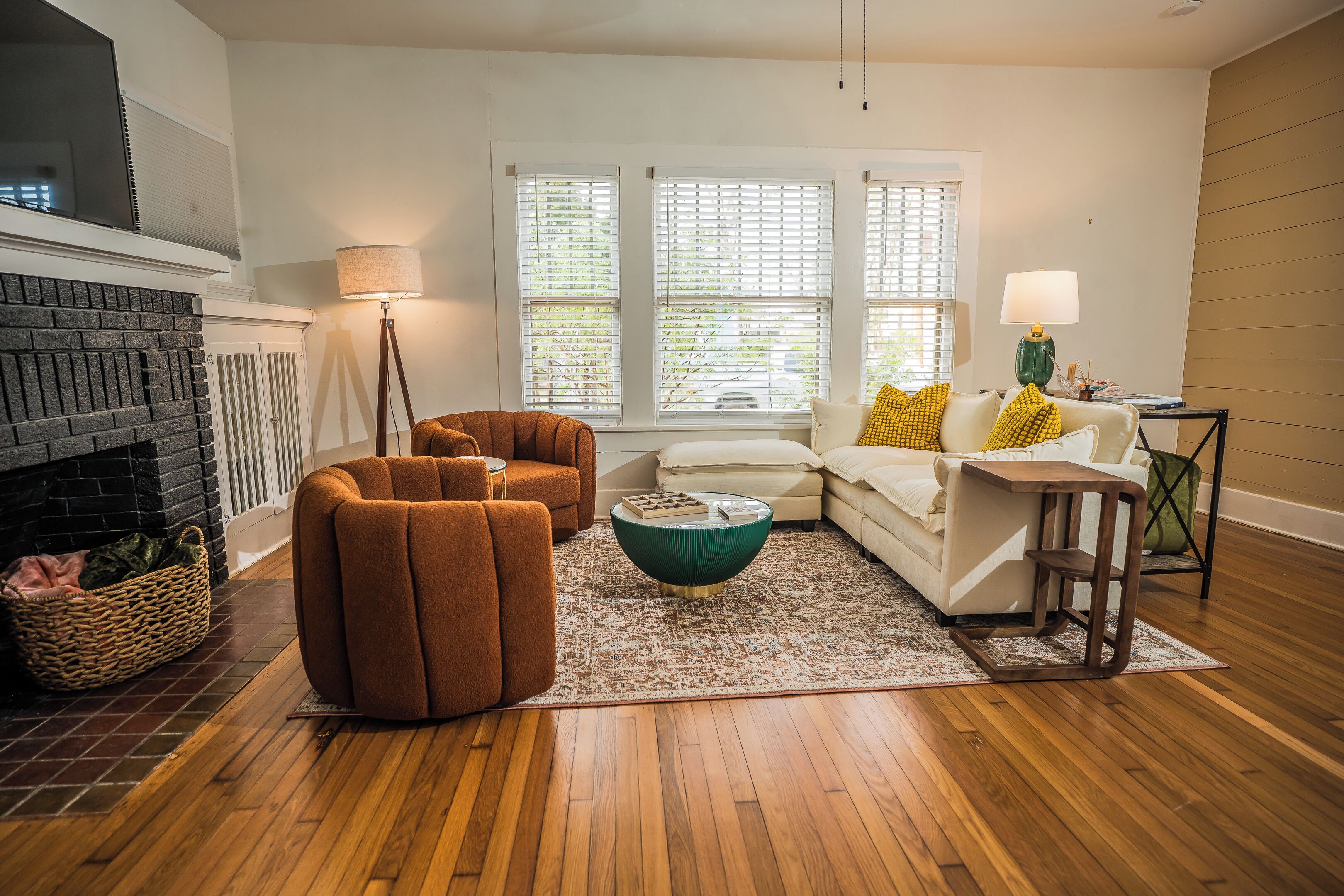 Smart TV, video games, books