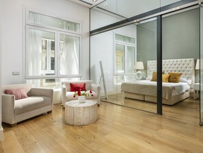 1 habitación, tabla de planchar con plancha, internet y ropa de cama 