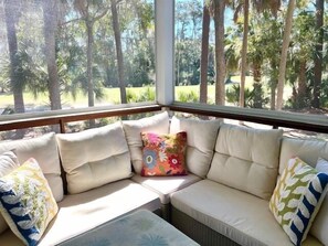 Interior - Large Southern Beachhome with ping-pong table, screened porch (Seabrook Island)