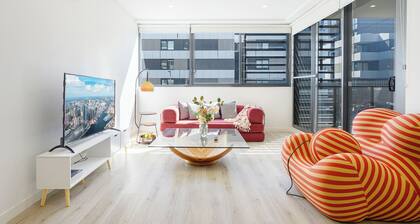 Modern Penrith Apt 2BR w Ensuites, WIR, Parking & Sofa Bed