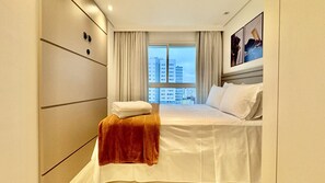 2 bedrooms, desk, iron/ironing board, travel crib