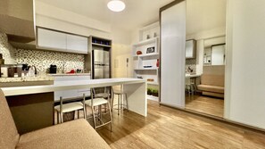 Interior - Studio Luxo | Lifespace Club | Shopping em frente (Curitiba)