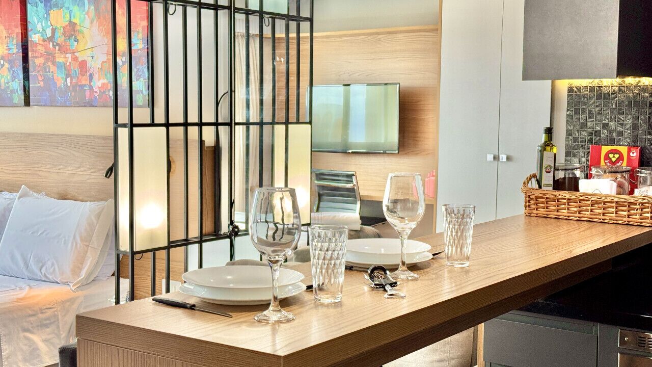 1 Schlafzimmer, Schreibtisch, Bügeleisen/Bügelbrett, Reisekinderbett