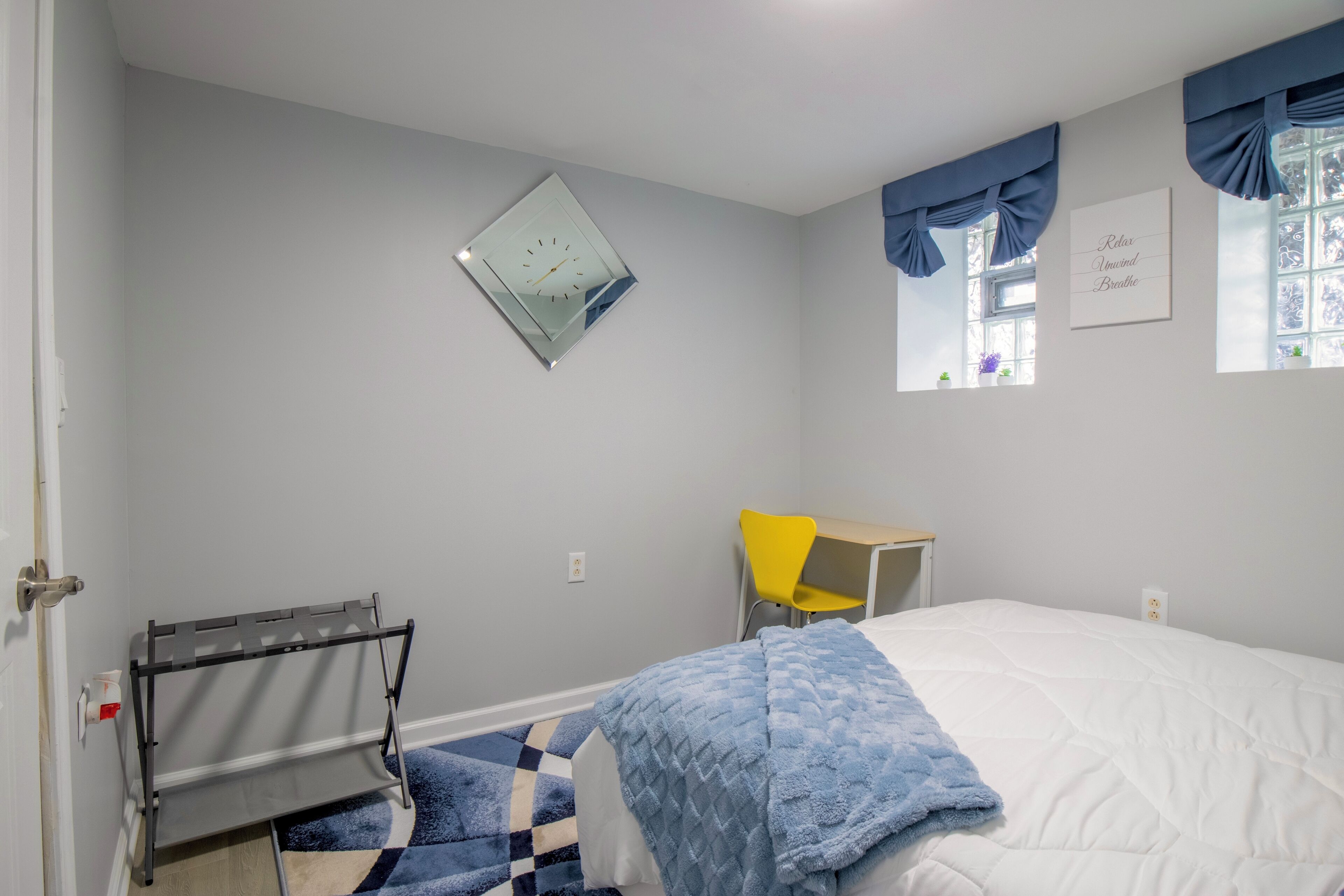 1 bedroom, desk, iron/ironing board, WiFi