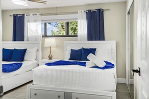 3 soverom, safe på rommet, skrivebord og strykejern/-brett