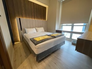 Superior-Apartment, 3 Schlafzimmer, Küche, Stadtblick | Minibar, kostenloses WLAN