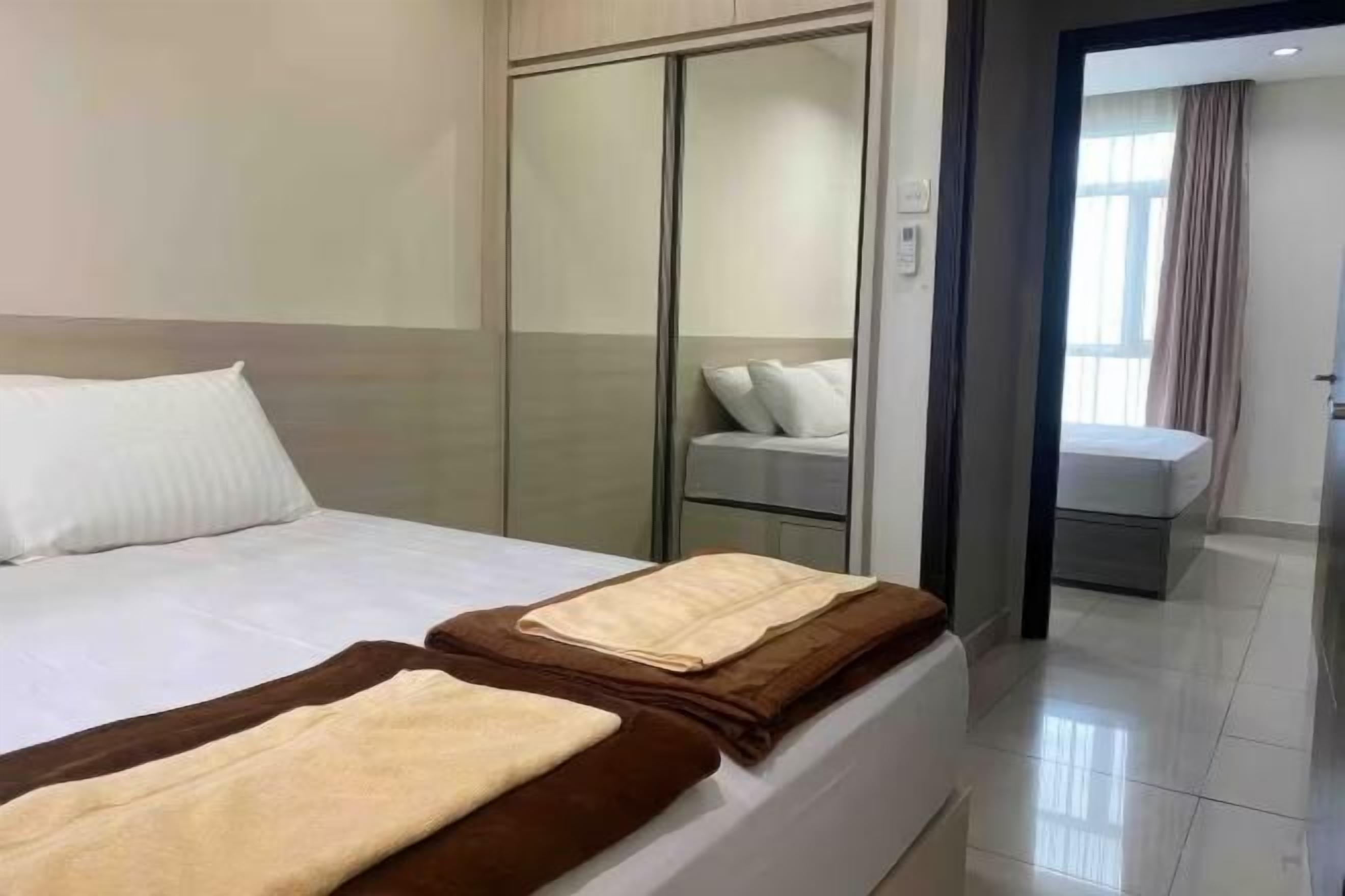 Minibar, desk, laptop workspace, blackout drapes