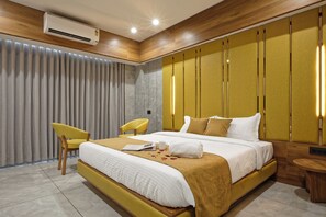 Comfort Double Room, Non Smoking, City View | Soundproofing, free WiFi