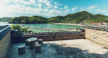 Uminohare A rental lodge in a quiet fishing village / Matsue Shimane